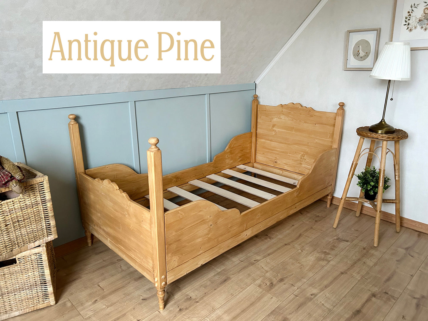 Toddler Vintage design Sleigh Bed, antique pine color